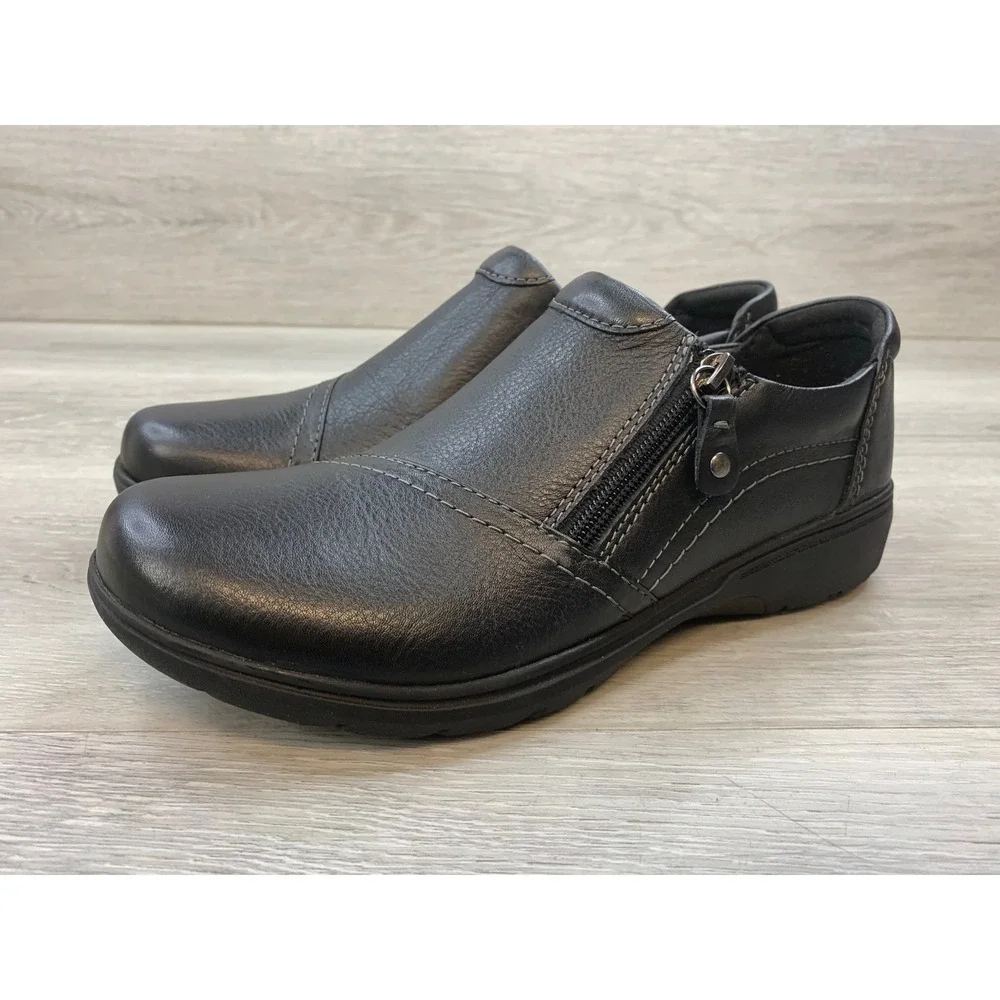 Clarks collection black